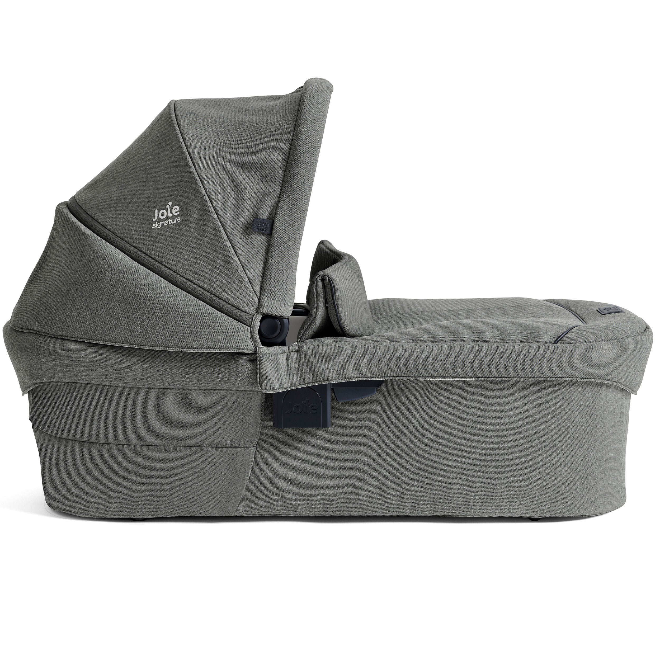 Joie Ramble XL Signature Carrycot in Evergreen