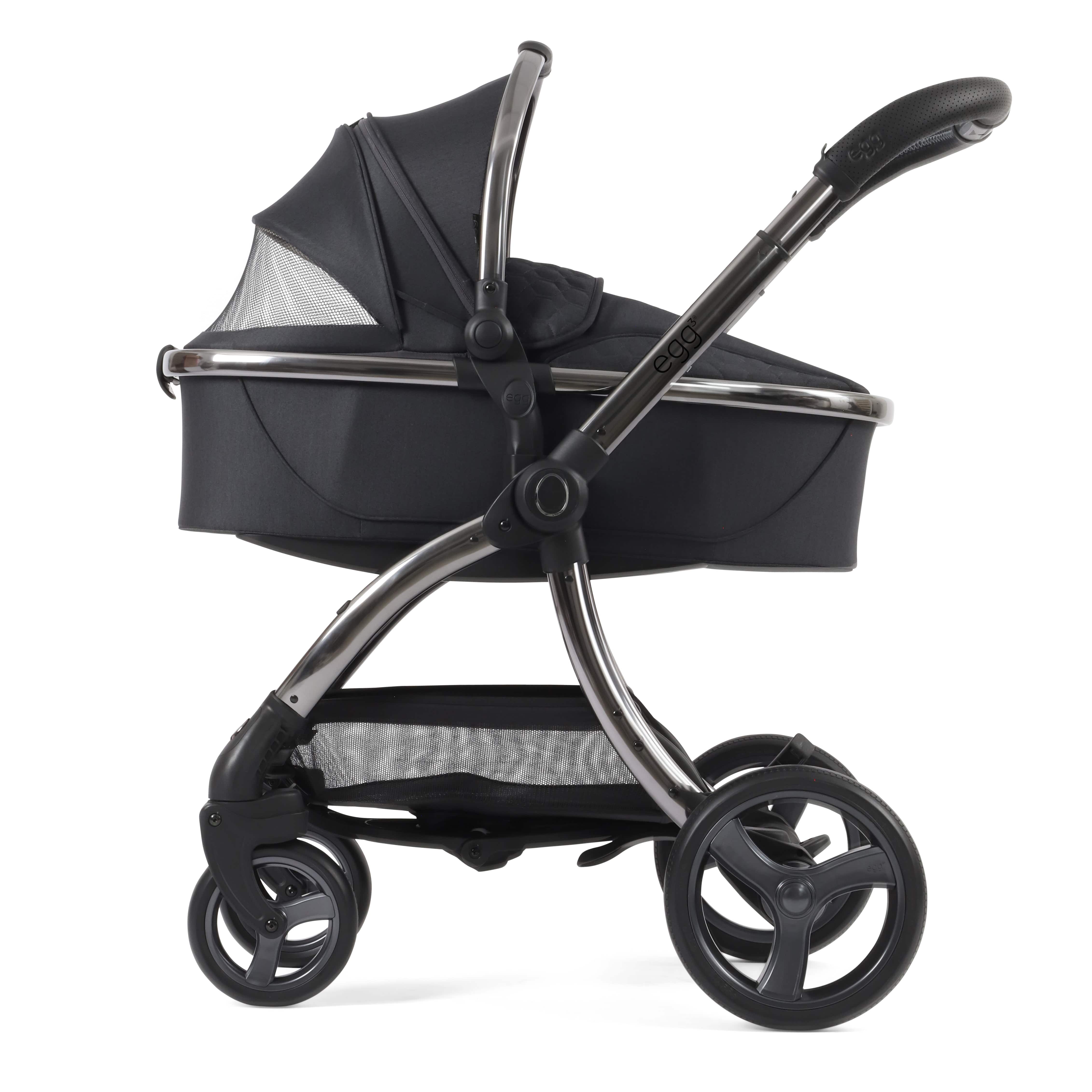 egg3 Luxury Maxi-Cosi Travel System Bundle in Carbonite Travel Systems