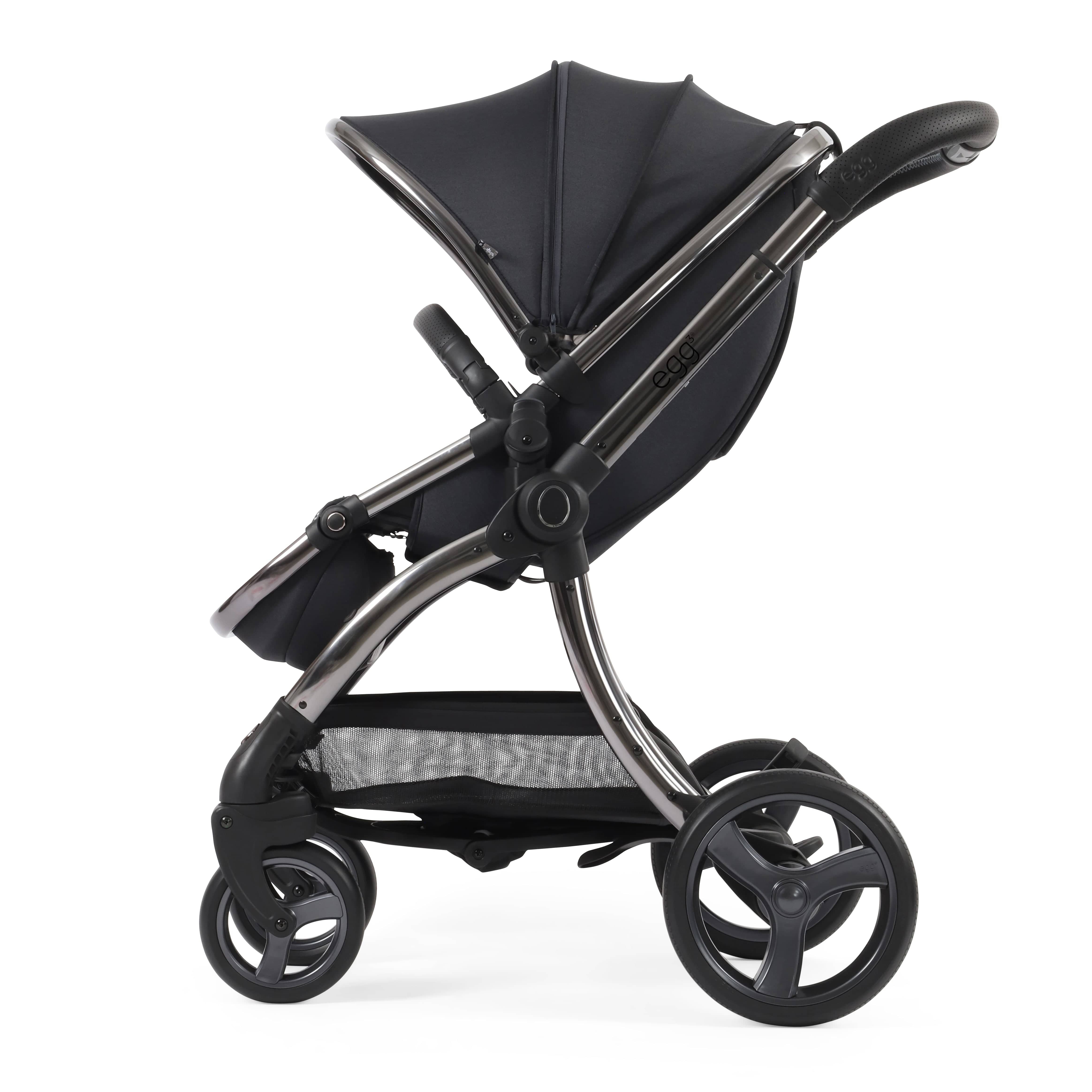 egg3 Luxury Maxi-Cosi Travel System Bundle in Carbonite Travel Systems