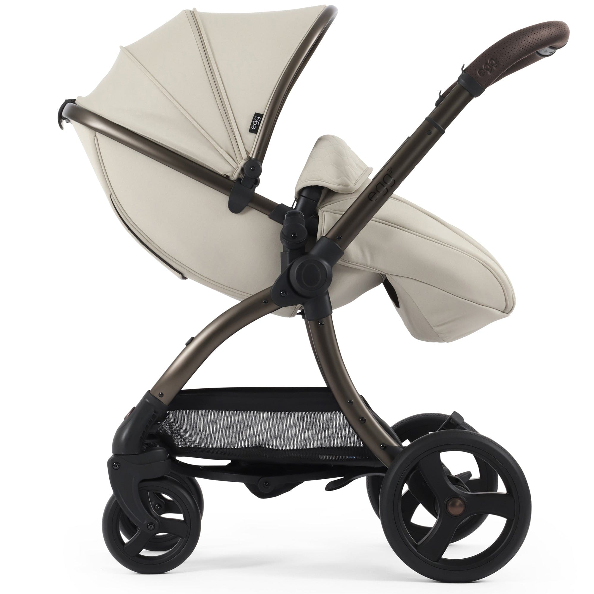 egg3 Luxury Maxi-Cosi Travel System Bundle in Cashmere Travel Systems