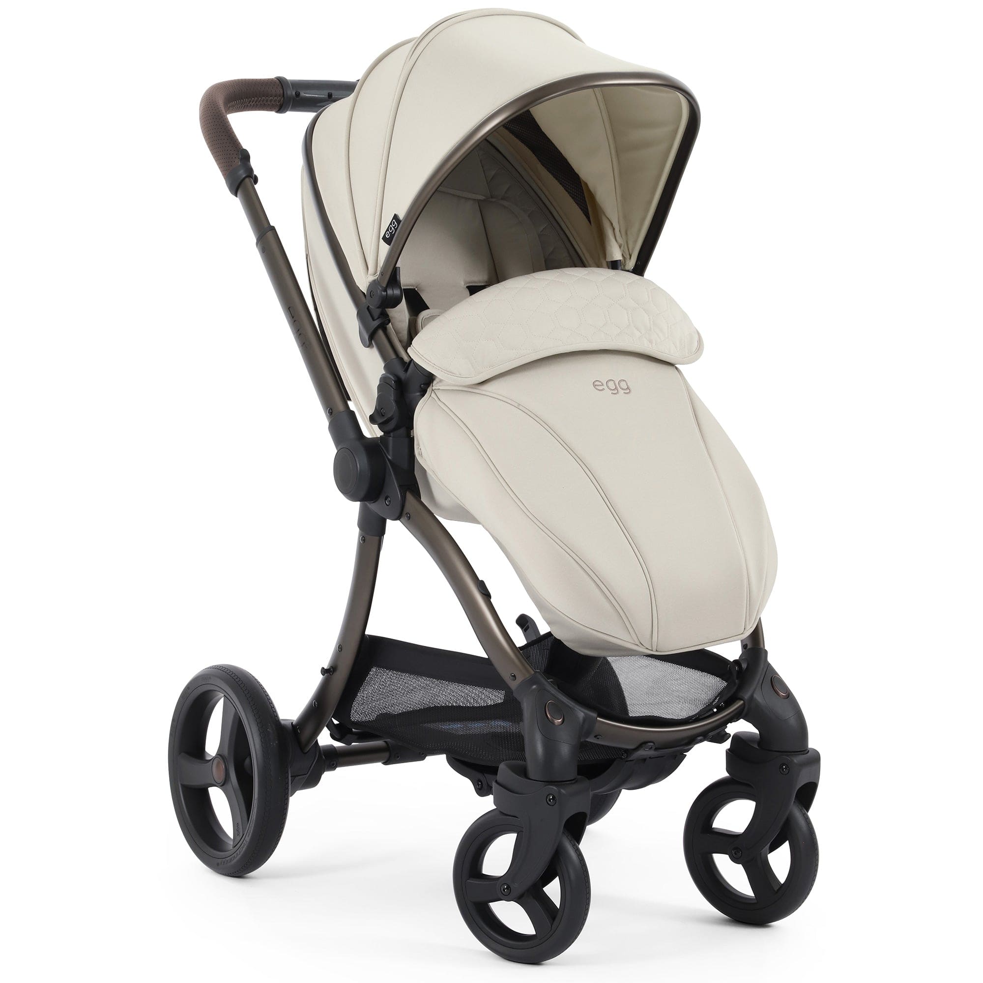 egg3 Luxury Maxi-Cosi Travel System Bundle in Cashmere Travel Systems