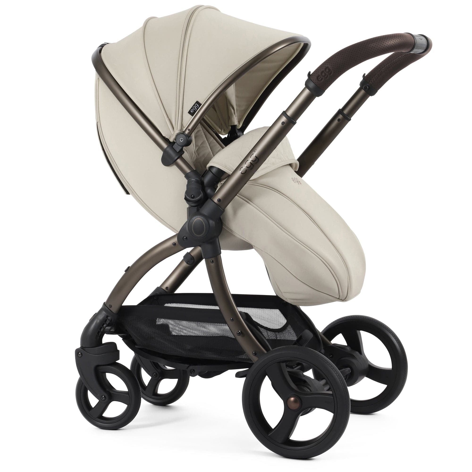 egg3 Luxury Maxi-Cosi Travel System Bundle in Cashmere Travel Systems