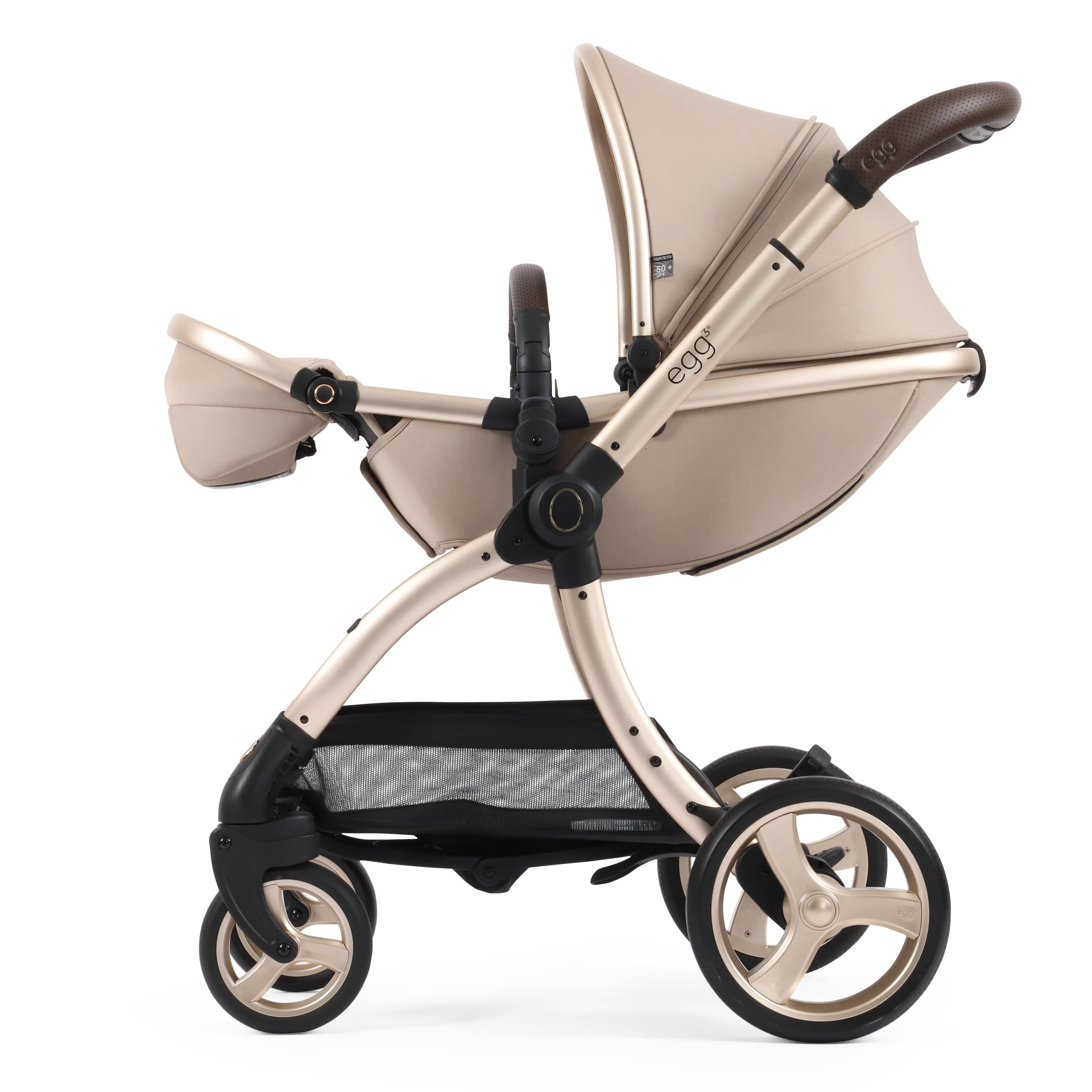 egg3 Luxury Maxi-Cosi Travel System Bundle in Feather Travel Systems