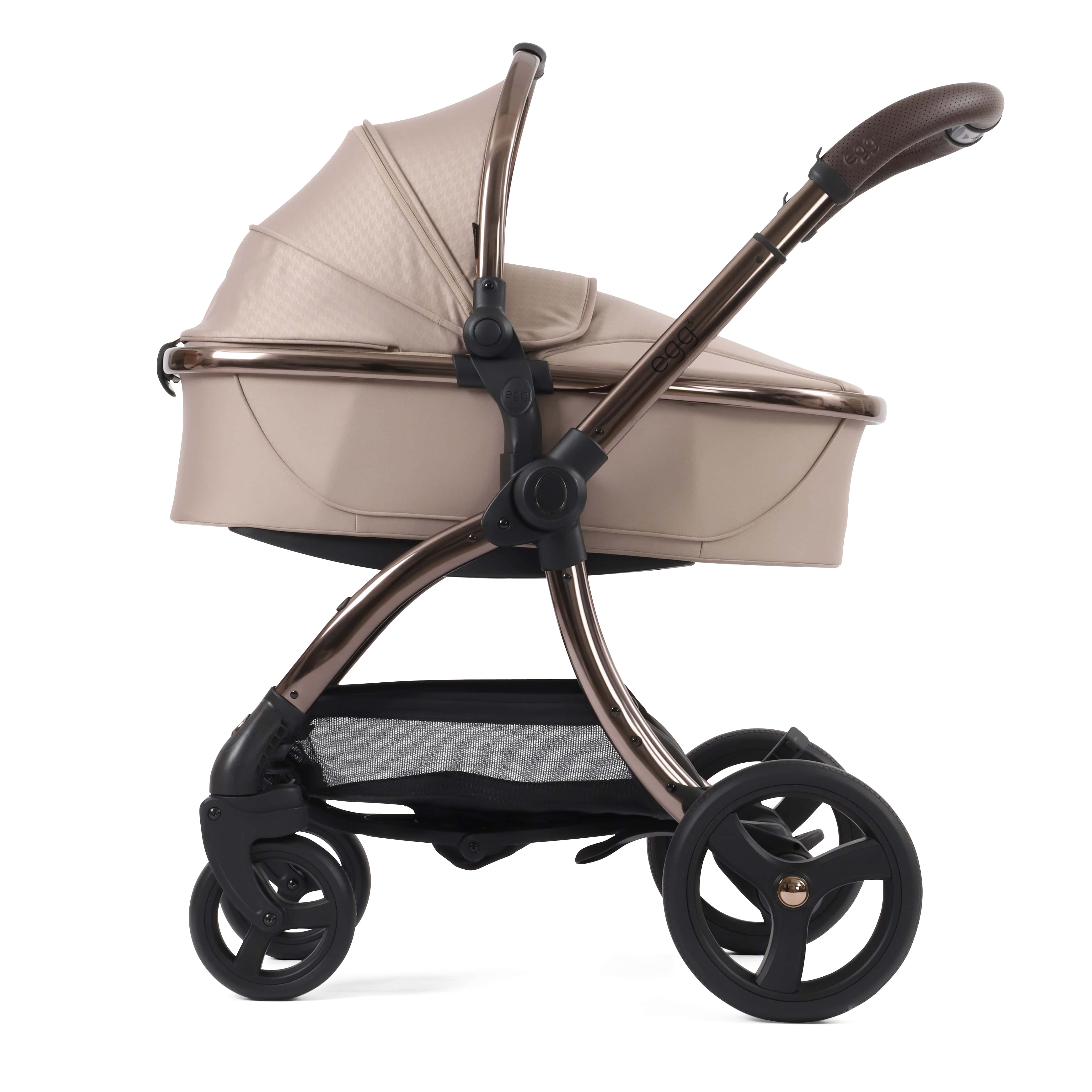 egg3 Luxury Maxi-Cosi Travel System Bundle in Houndstooth Almond Travel Systems