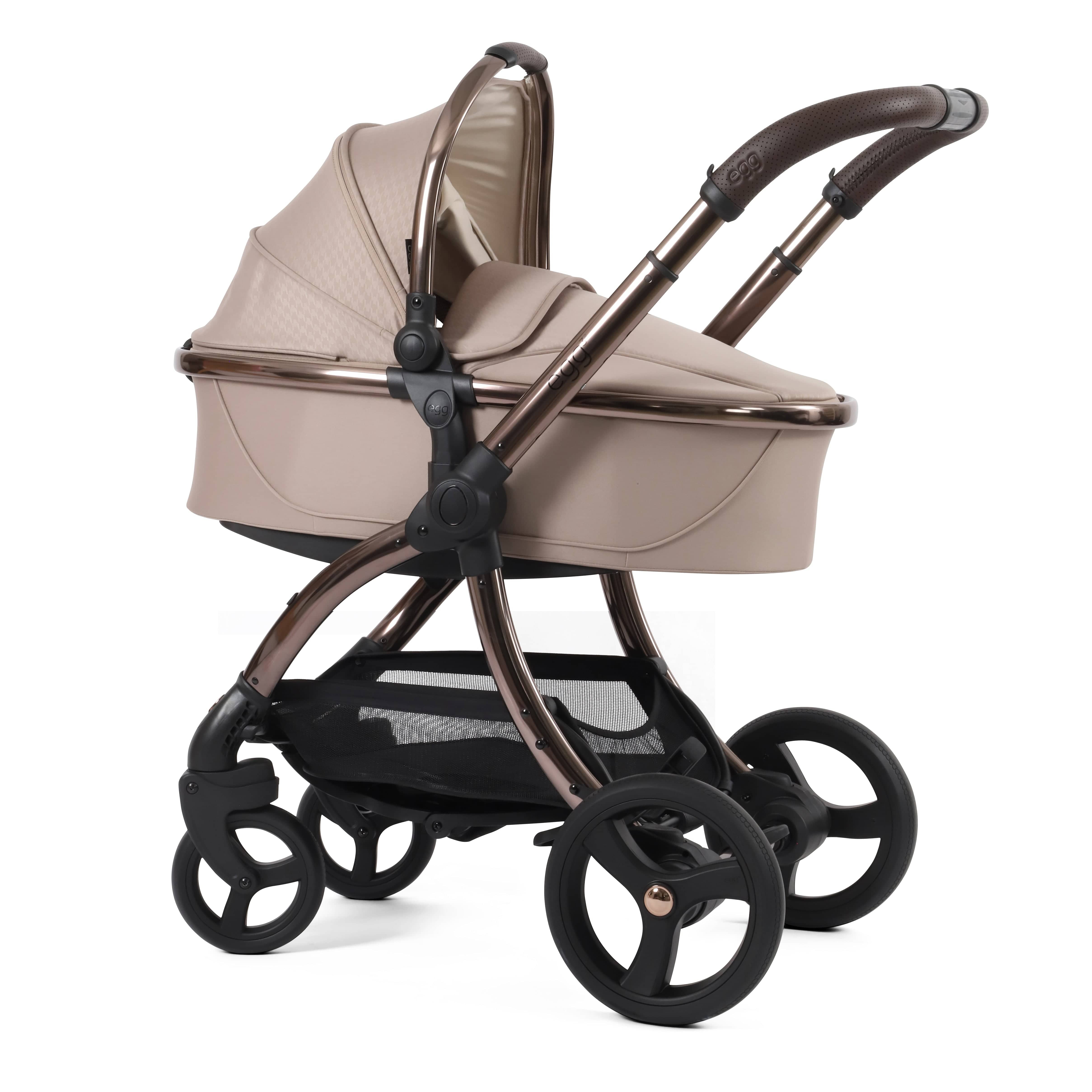 egg3 Luxury Maxi-Cosi Travel System Bundle in Houndstooth Almond Travel Systems