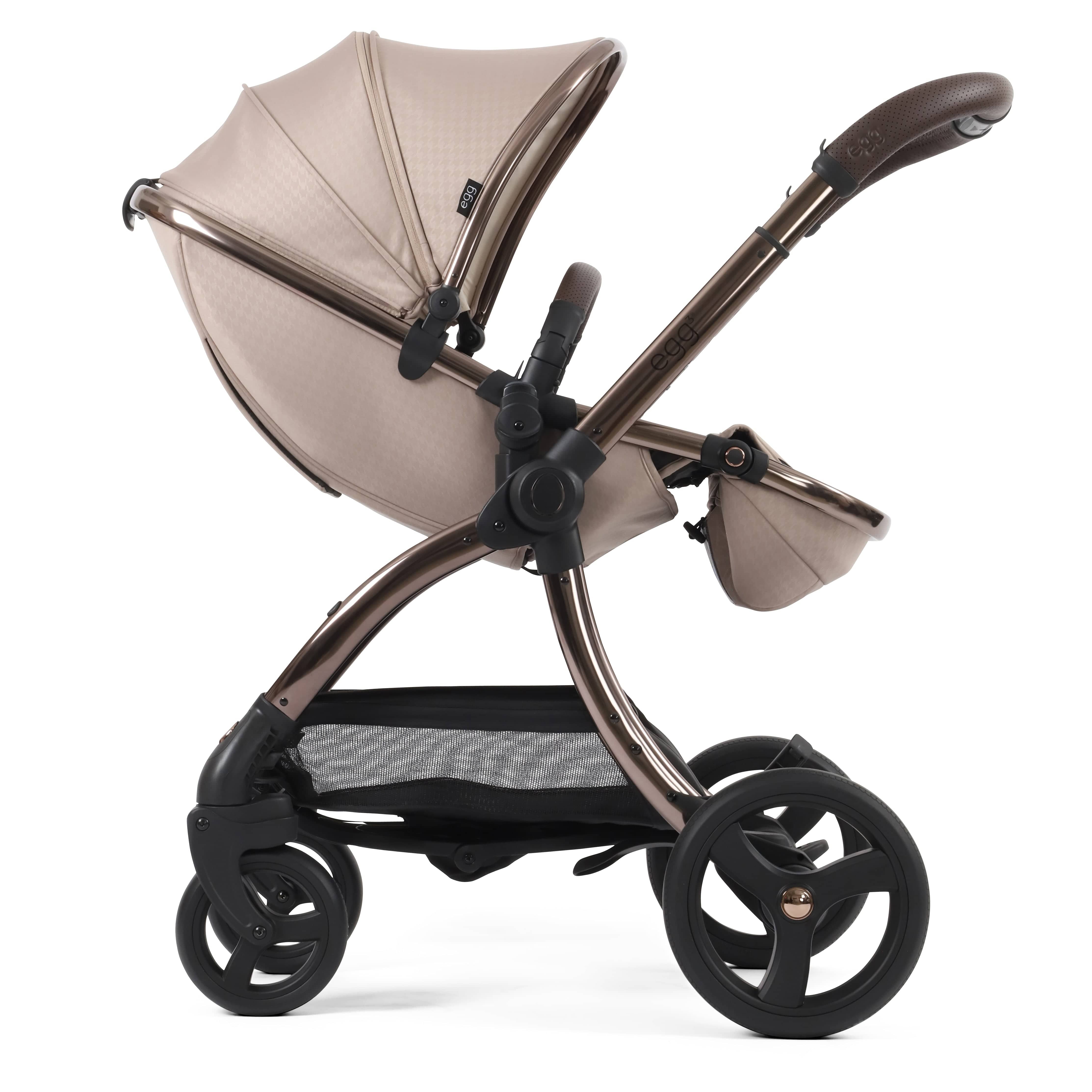 egg3 Luxury Maxi-Cosi Travel System Bundle in Houndstooth Almond Travel Systems