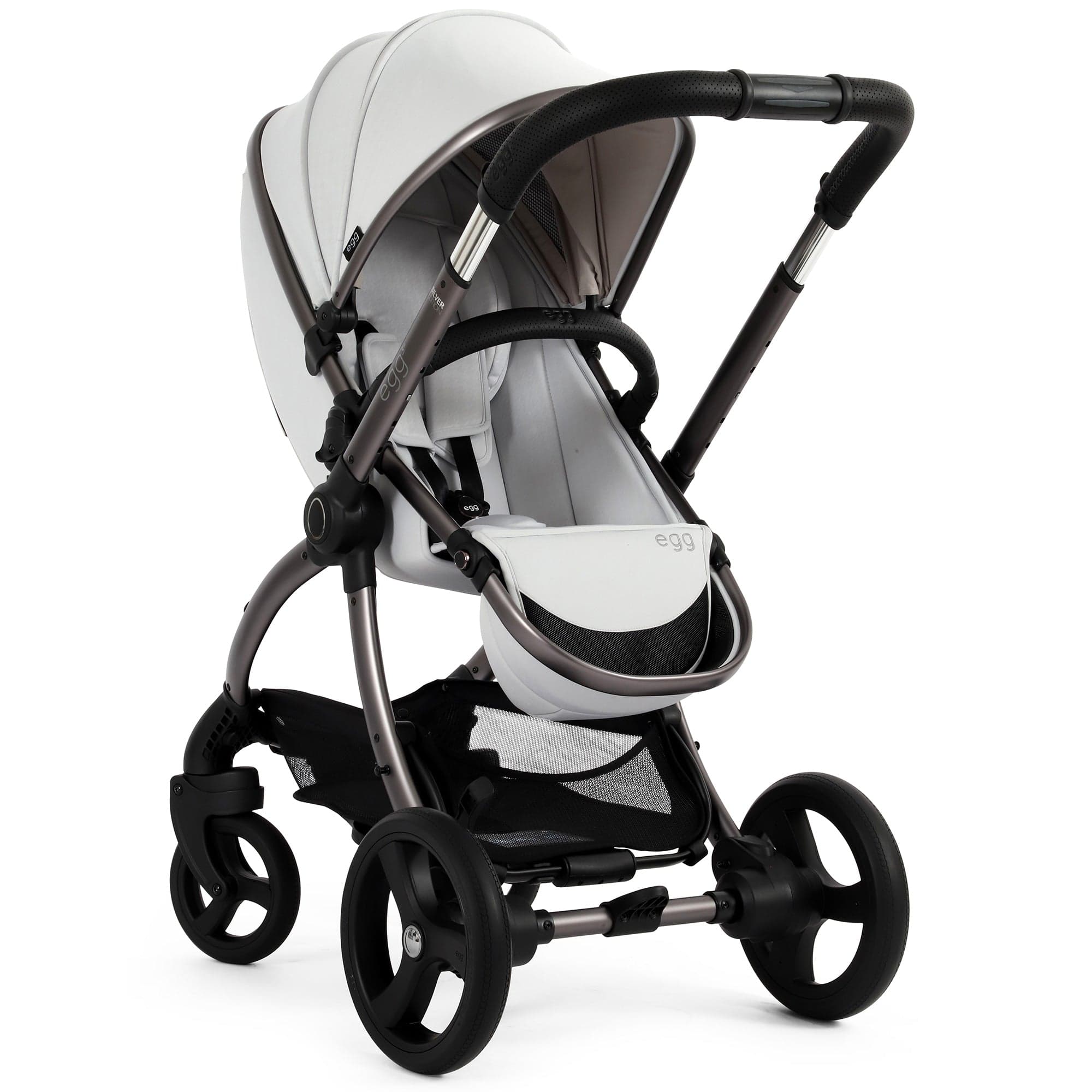 egg3 Luxury Maxi-Cosi Travel System Bundle in Houndstooth Silver Travel Systems