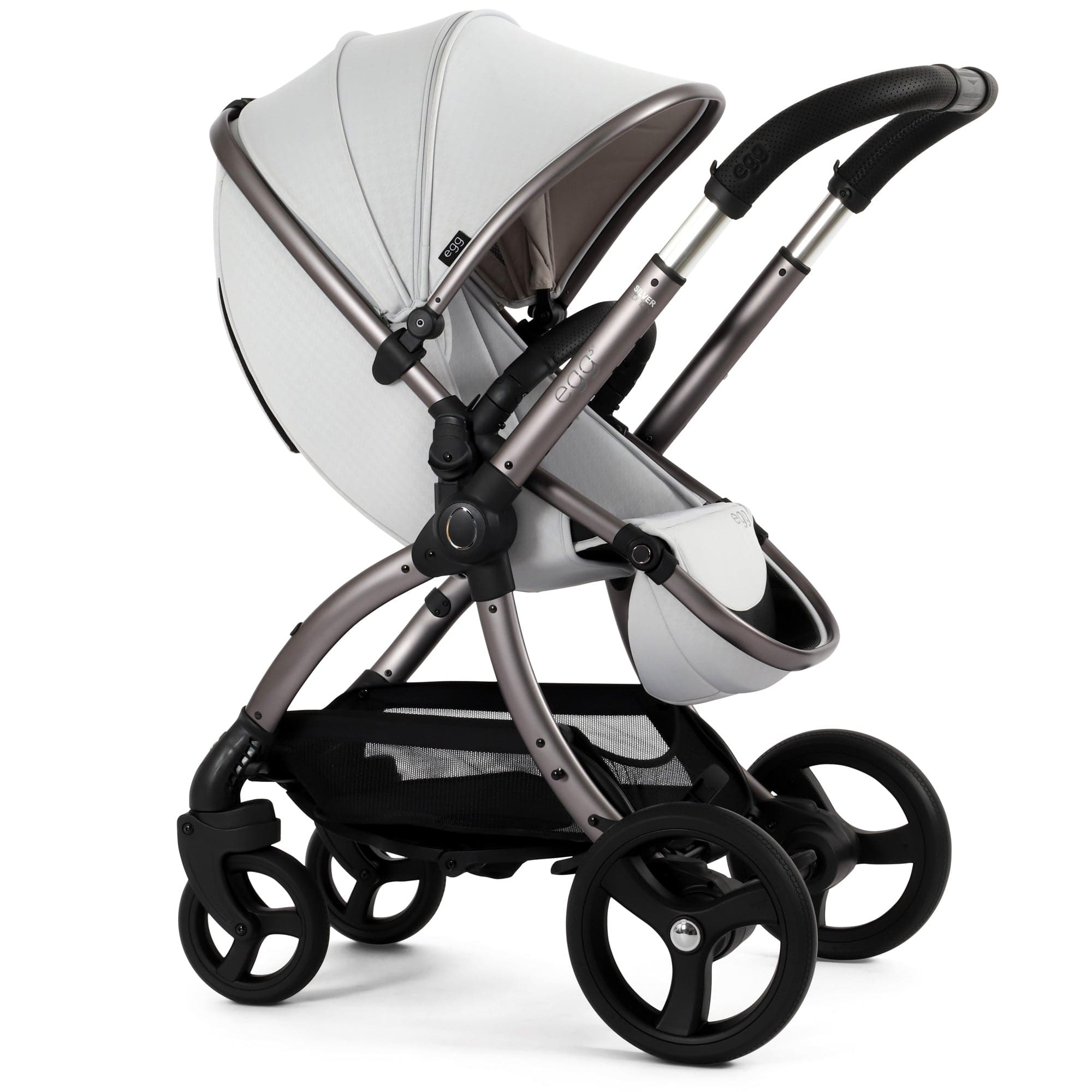 egg3 Luxury Maxi-Cosi Travel System Bundle in Houndstooth Silver Travel Systems