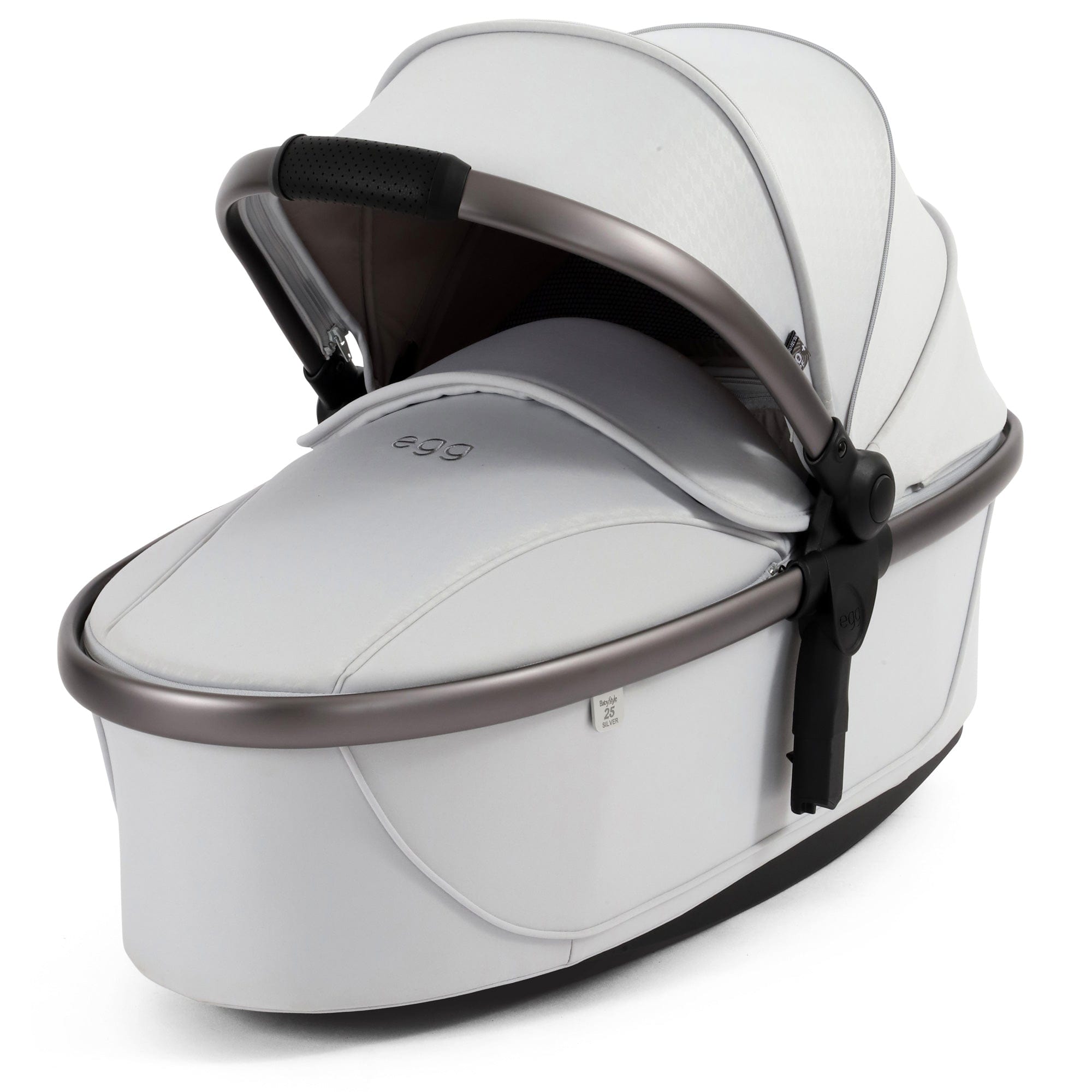 egg3 Luxury Maxi-Cosi Travel System Bundle in Houndstooth Silver Travel Systems