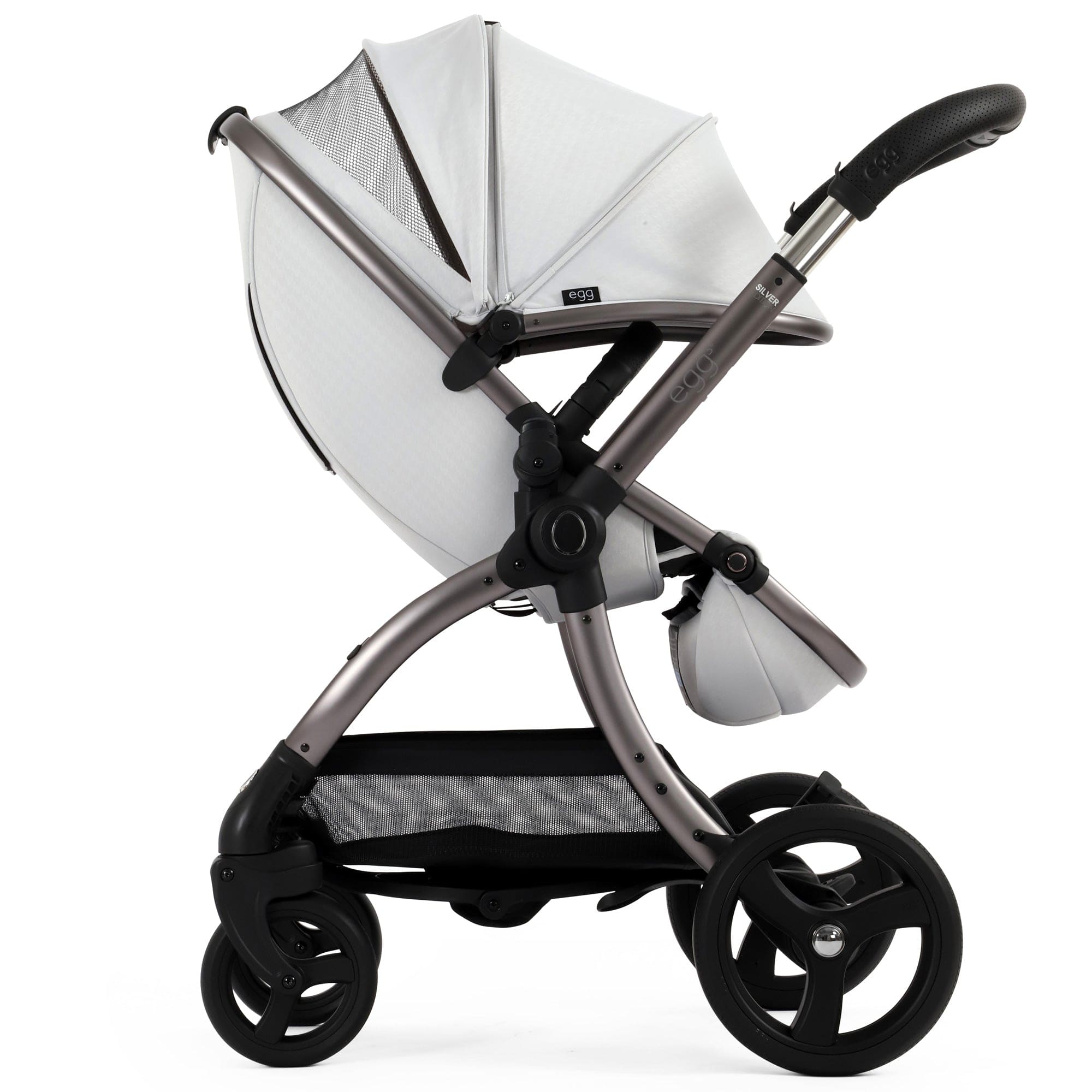 egg3 Luxury Maxi-Cosi Travel System Bundle in Houndstooth Silver Travel Systems