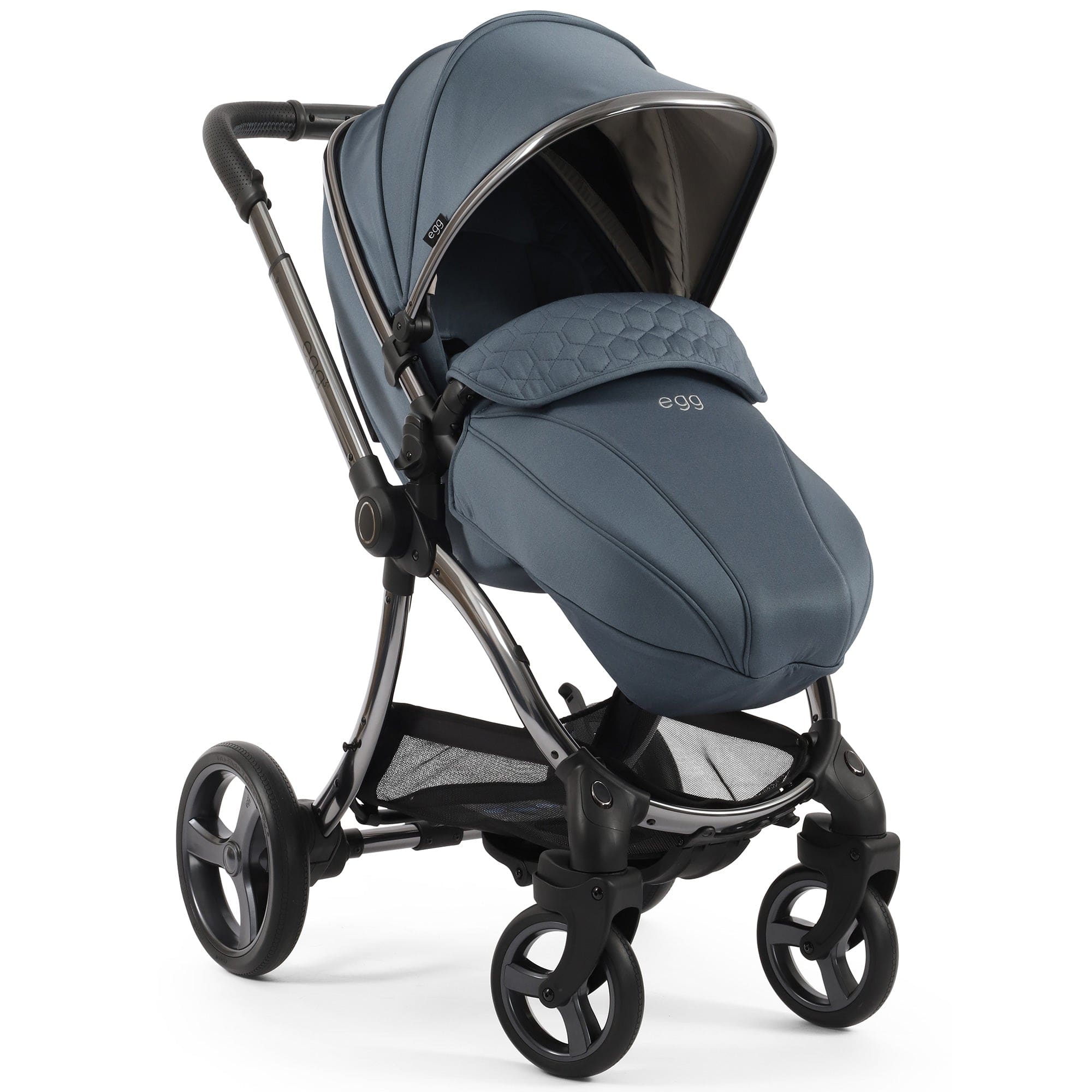 egg3 Luxury Maxi-Cosi Travel System Bundle in Topaz Travel Systems