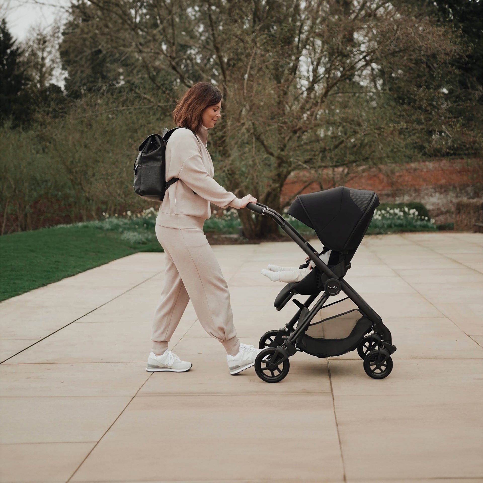 Silver Cross Dune 2 Pram in Mocha Pushchairs & Buggies IDC-MO 5055836928344