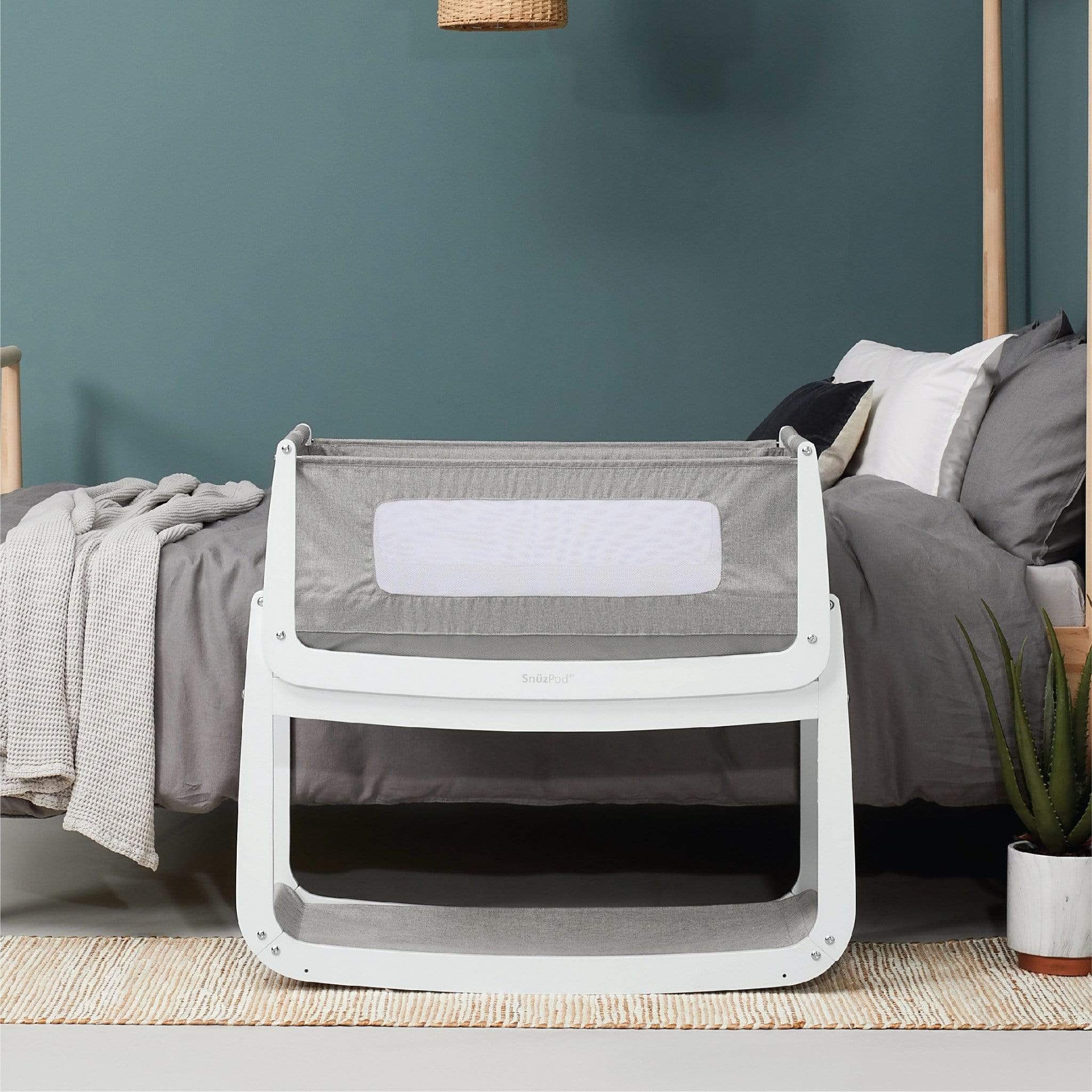 SnüzPod 4 Bedside Crib Dusk Grey